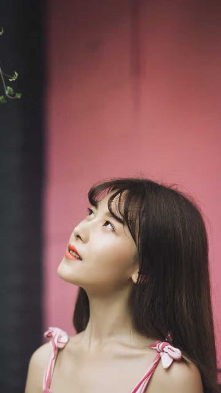 冠军的黄昏，当赛道轰鸣遇见球馆静默