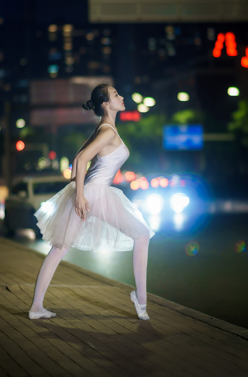 西甲大脑降临亚平宁，佩德里统治意甲焦点战之夜