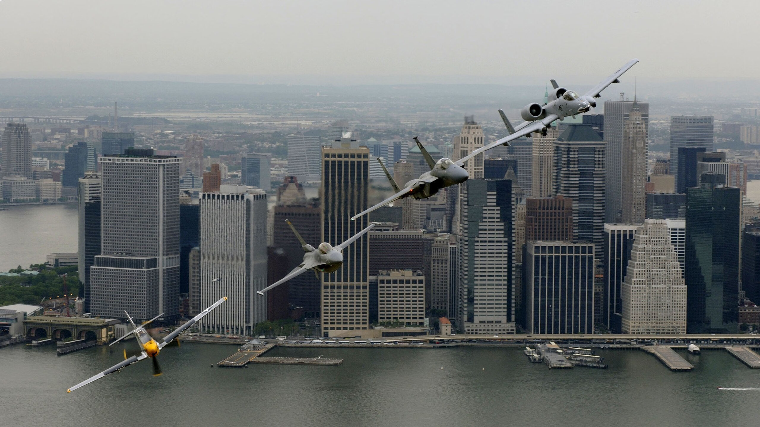 德甲技术流完美展现！勒沃库森欧冠淘汰赛首战3-0碾压波兰冠军