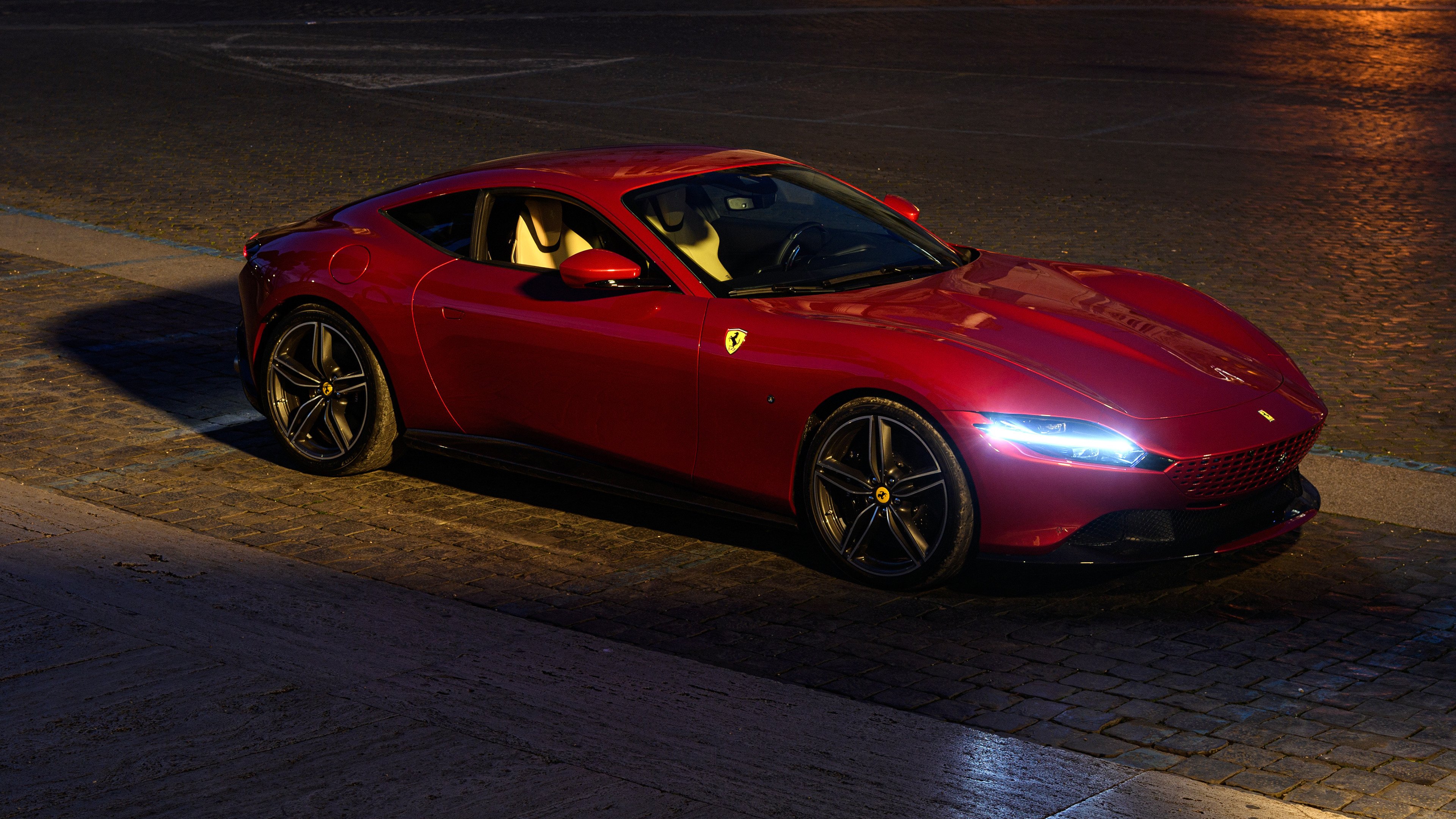 雪夜中的蓝色幽灵，劳塔罗的马拉喀什加冕礼